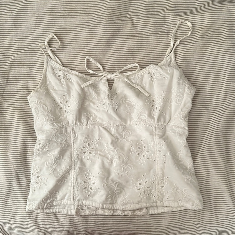 Abercrombie & Fitch White Cropped Tank